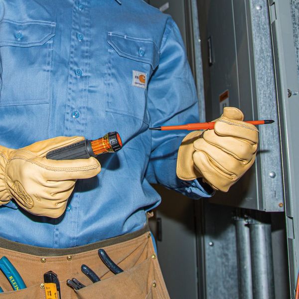 Flip-Blade Insulated Screwdriver, 2-in1, Ph Bit #1, Sl Bit 3/16-Inch