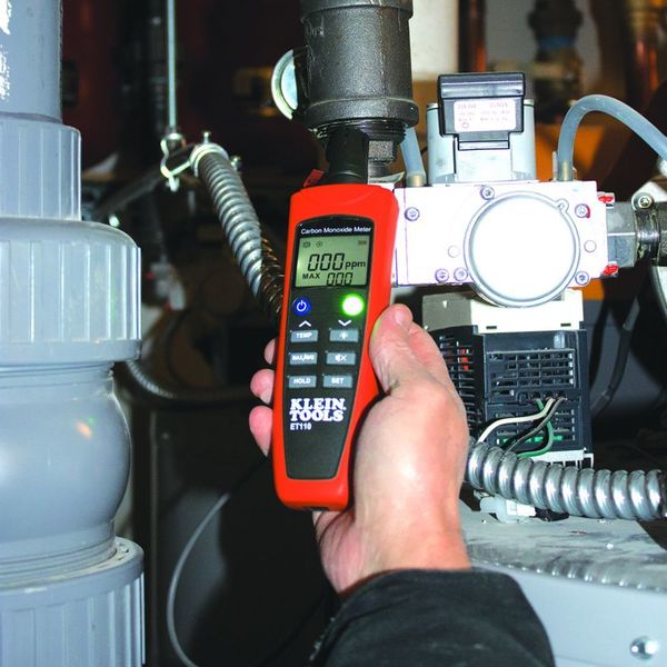 Carbon Monoxide Detector with Carry Pouch and Batteries