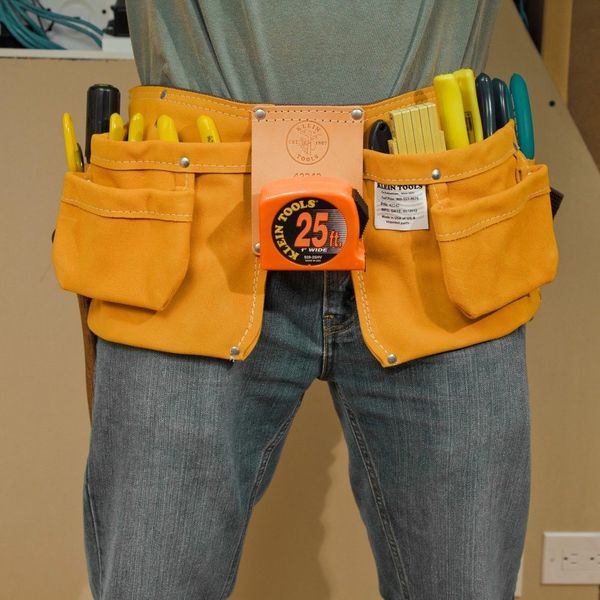 One-Piece Nail/Screw and Tool Pouch Apron
