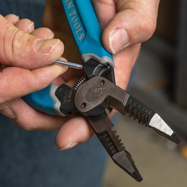 Klein-KurveÂ® Heavy-Duty Wire Stripper 8-20 AWG