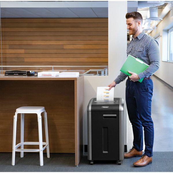 Paper Shredder, Medium Office, 20 Sheets