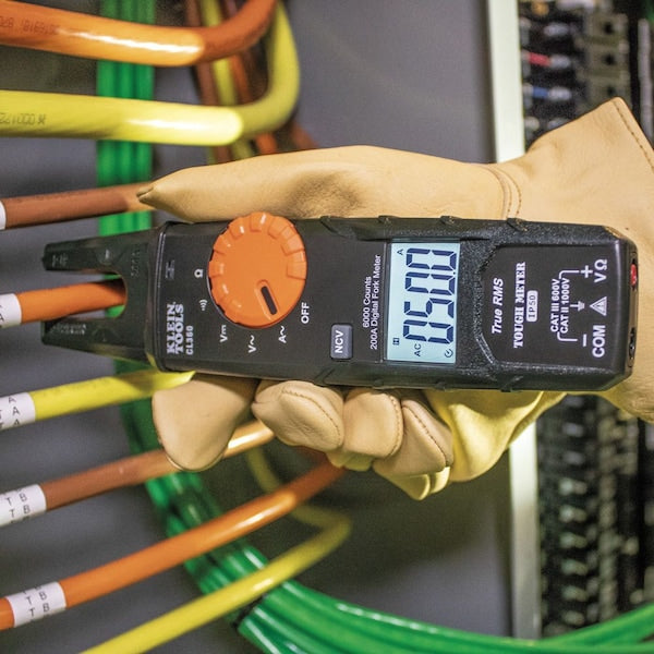 Clamp Meter, LCD, 200 A, 0.6 in (15 mm) Jaw Capacity, CAT II 1000V, CAT III 600V Safety Rating