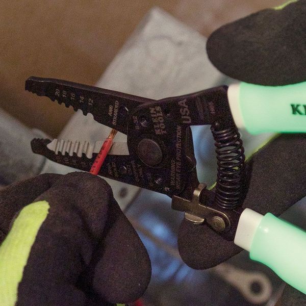 High-Visibility Klein-KurveÂ® Wire Stripper / Cutter