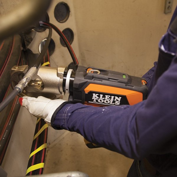 Battery-Operated 12-Ton Crimper with Case