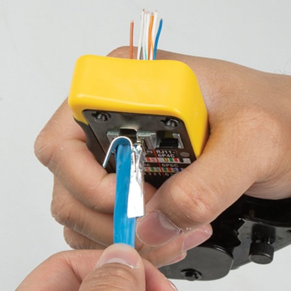 Pass-Thruâ¢ Modular Data Plug, RJ45-CAT6A, Shielded (STP), 100-Pack