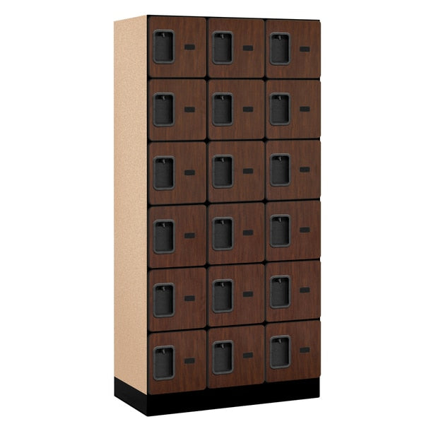 Box Locker, 36