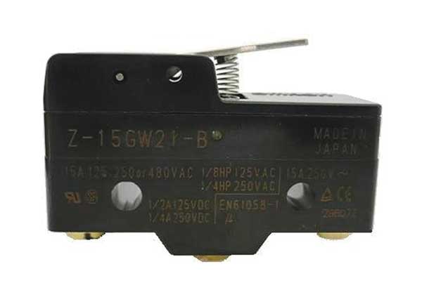 Industrial Snap Action Switch, Hinge, Lever, Short Actuator, SPDT, 15A @ 480V AC Contact Rating