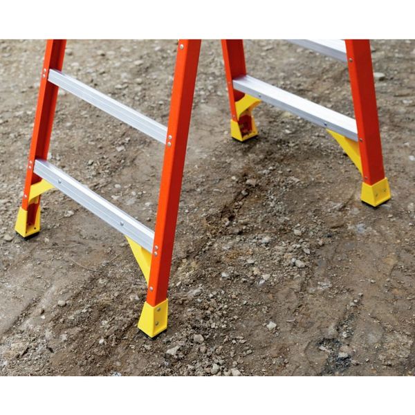 7 ft Fiberglass Podium Stepladder
