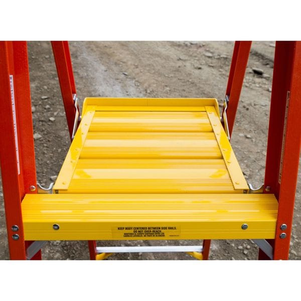 11 ft Fiberglass Podium Stepladder