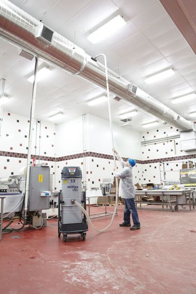 Industrial Shop Vacuum, HEPA 270 cfm