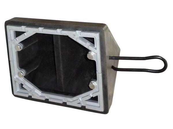 Wheel Chock, Molded Rbr w/Stl Grab, Black