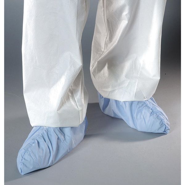 Critical CoverÂ® Shoe Covers, Fluid Resistant, Seamless Sole, Blue, PK150