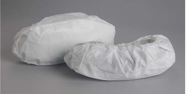 Critical CoverÂ® MaxGripÂ® Shoe Covers, Anti-Skid Sole, XL, White, PK200