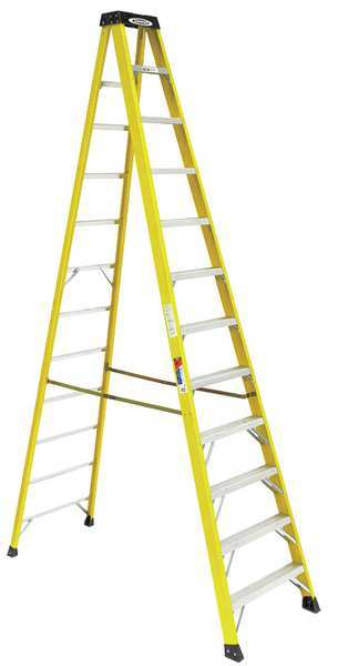 12 ft Fiberglass Stepladder