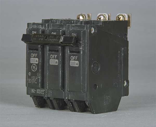 Miniature Circuit Breaker, 30 A, 120/240V AC, 3 Pole, Bolt On Mounting Style, THHQB Series
