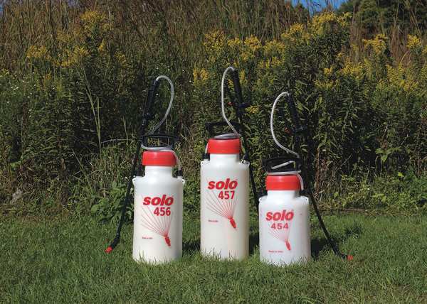 2-1/4 gal. Handheld Sprayer, Polyethylene Tank, Fan Spray Pattern, 48 in Hose Length