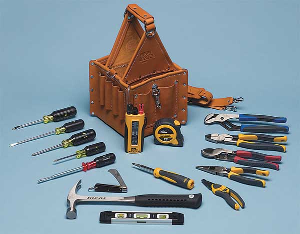 General Hand Tool Kit, No. of Pcs. 17