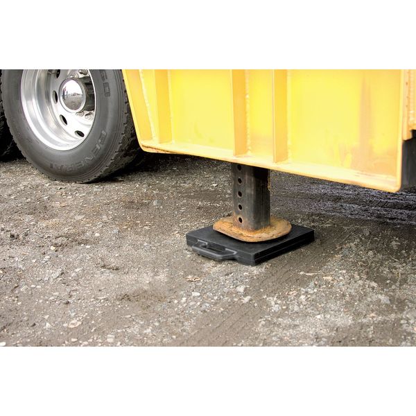 Outrigger Pad, 18