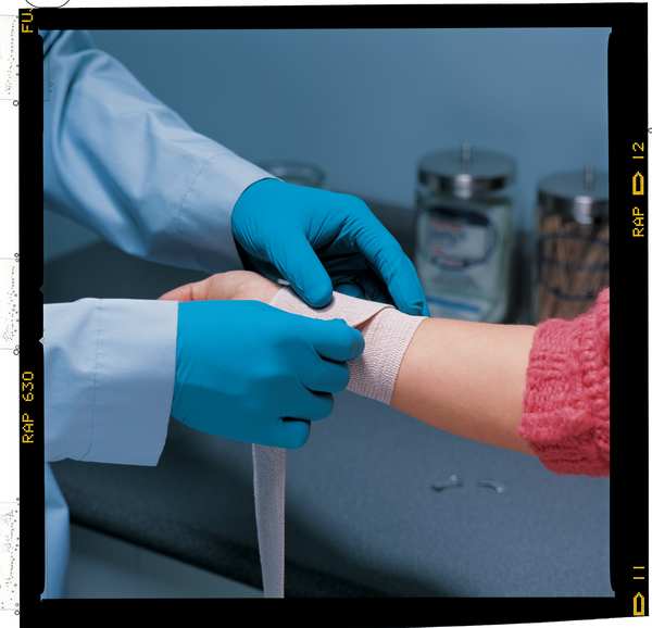 Fully Textured Exam Gloves, Nitrile, Powder Free, Green, S, 50 PK
