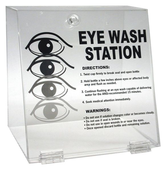 Eyewash Station in Clear