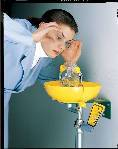 Wall Mounted Eye/Face Wash Station Stainless Steel