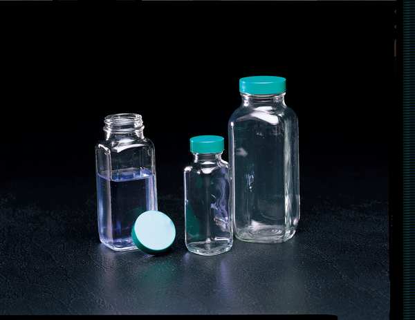 Bottle French Sq w/ Cap 240 ml, PK24