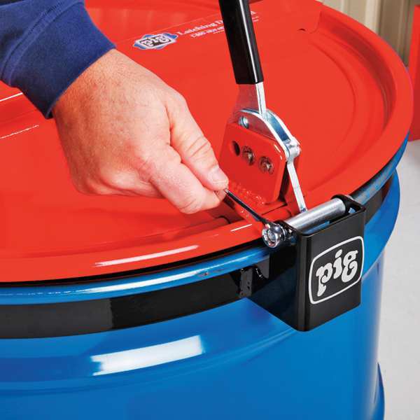 PIG Vapor-Control Latching Drum Lid, Black