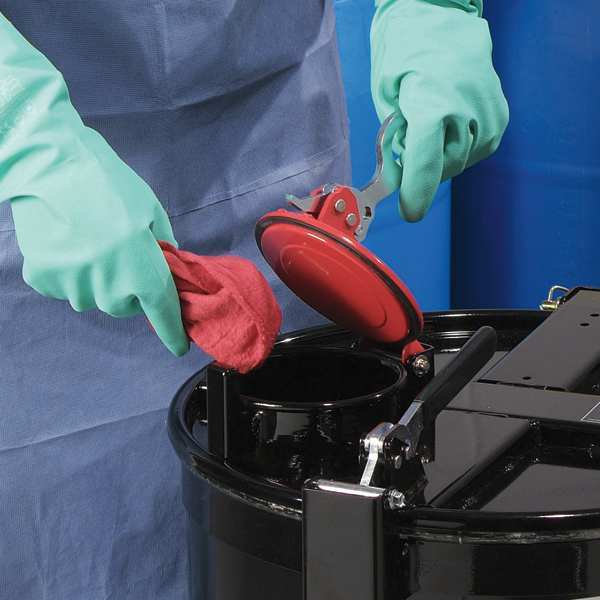 PIG Vapor-Control Latching Drum Lid, Black