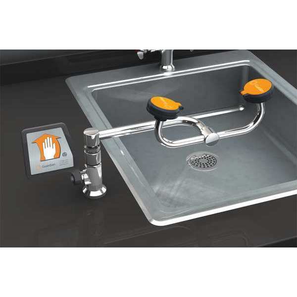 Deck-Mounted Eyewash Station