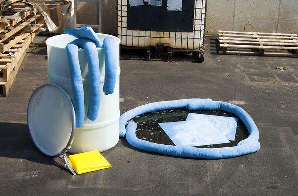 Spill Kit, Oil-Based Liquids, Blue, Number of Components: 141