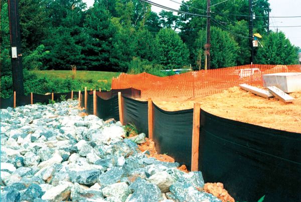 Silt Fence, 2 ft H, 100 ft L, Polypropylene, 11 Stakes, Black