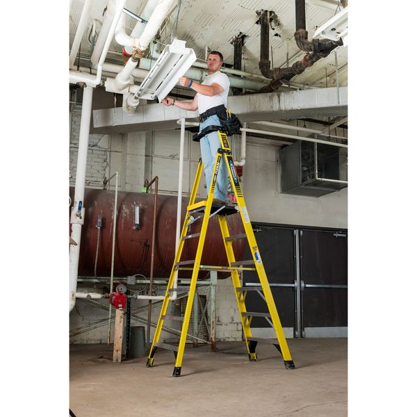 9 ft Fiberglass Podium Stepladder