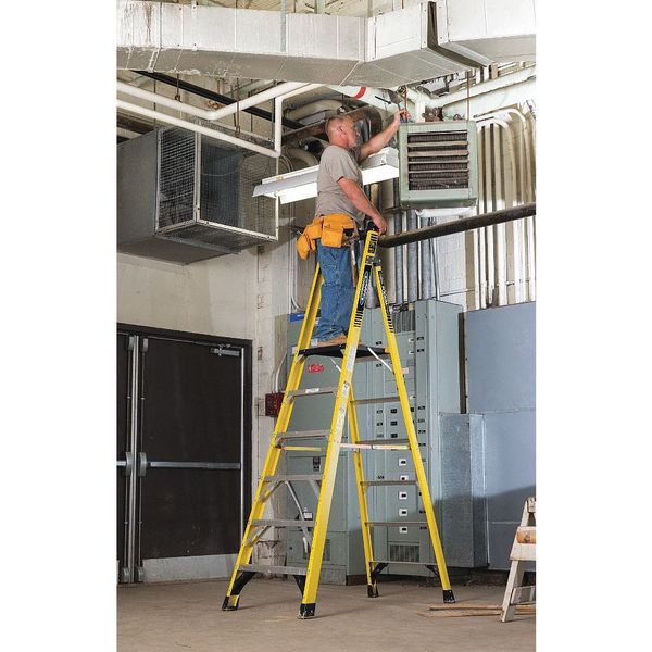 6 ft Fiberglass Podium Stepladder