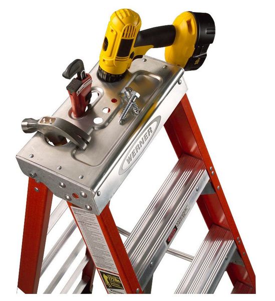 4 ft Fiberglass Stepladder