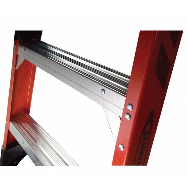 5 ft Fiberglass Stepladder