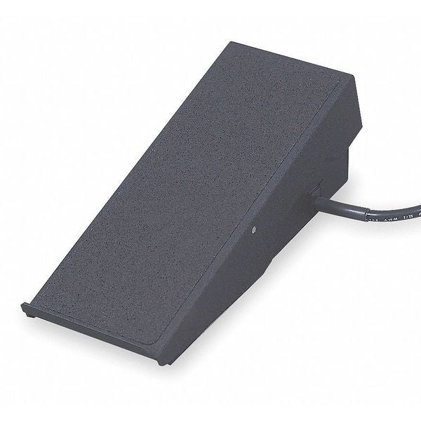 Medium Duty Foot Switch, Momentary Action