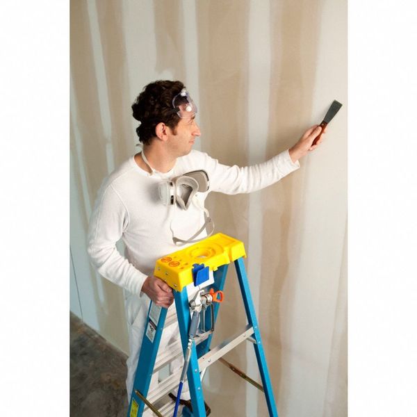 8 ft Fiberglass Stepladder