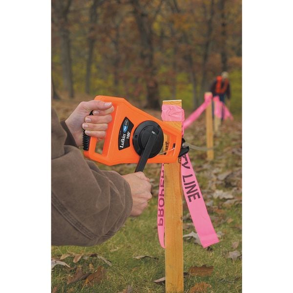 200 ft Tape Measure, 1/2 in Blade