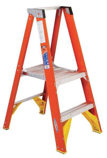 4 ft Fiberglass Platform Stepladder