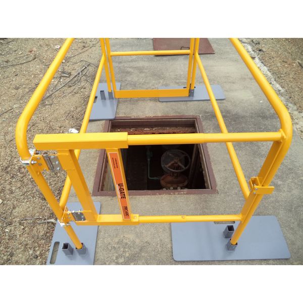 Swing Gate, 16in. to 40in. Ajustable Opn.