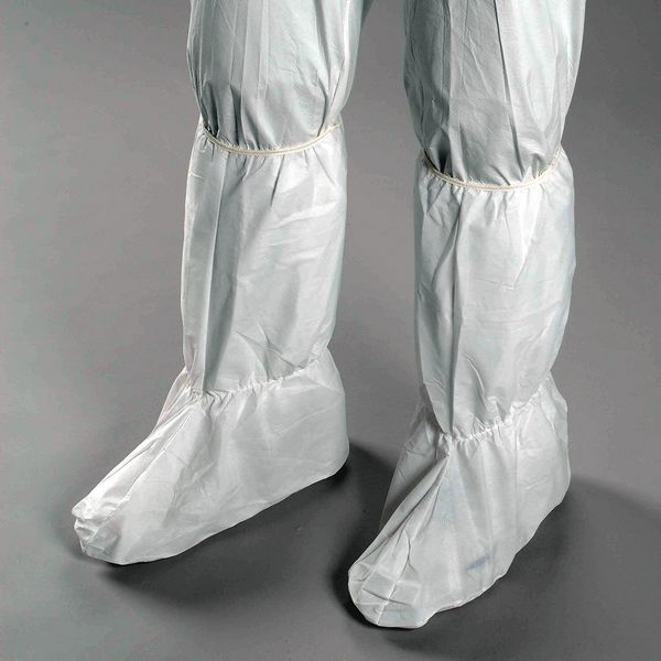 Critical CoverÂ® MaxGripÂ® Boot Covers, Anti-Skid Sole, XL, White, PK200