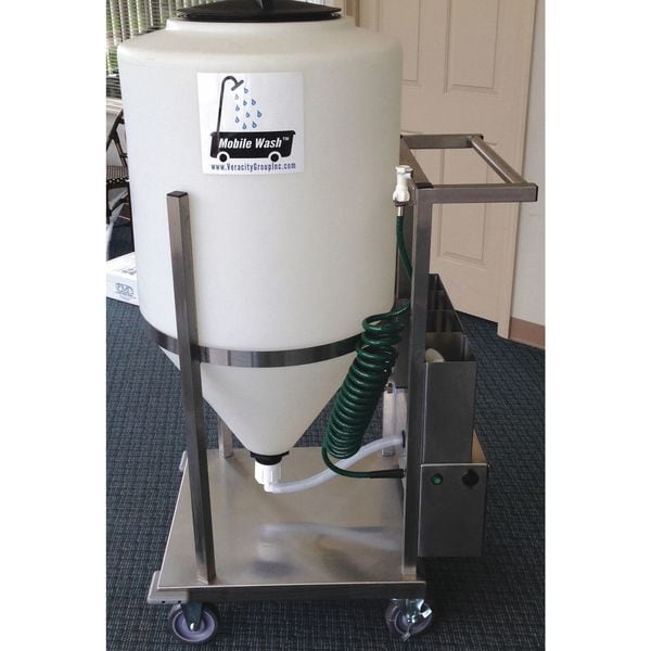 Mobile Wash Eyewash Station in Silver