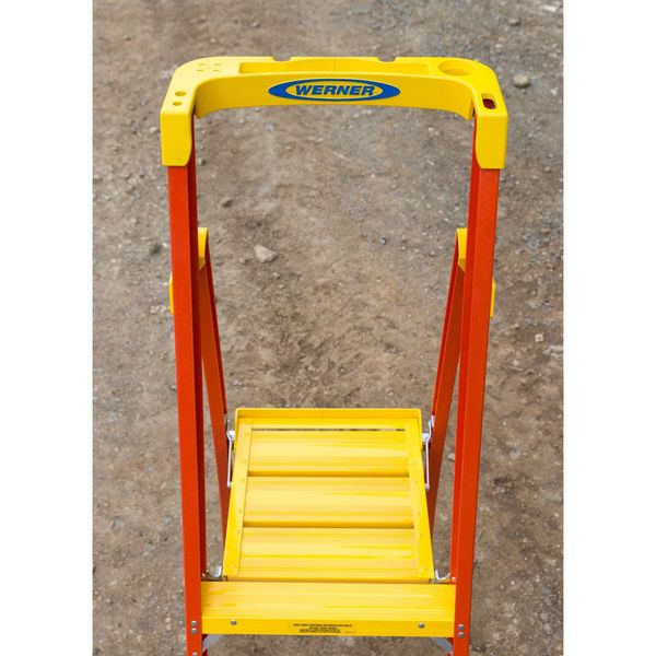 9 ft Fiberglass Podium Stepladder