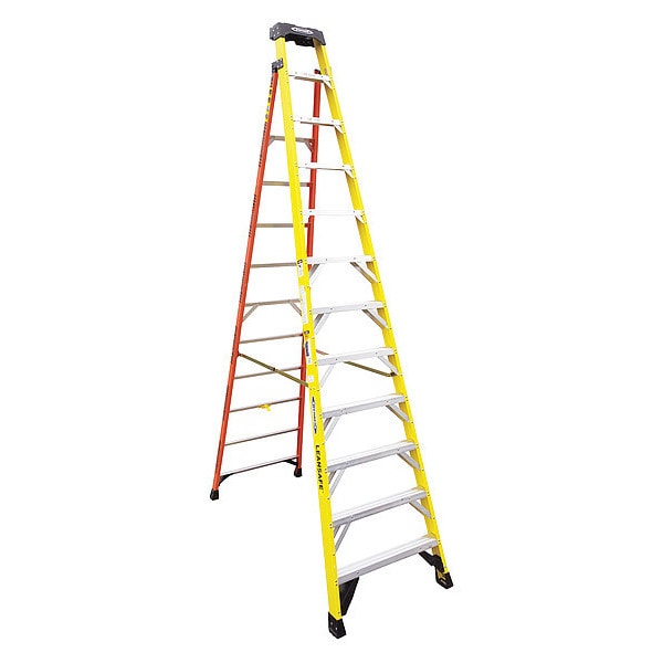 12 ft Fiberglass Stepladder