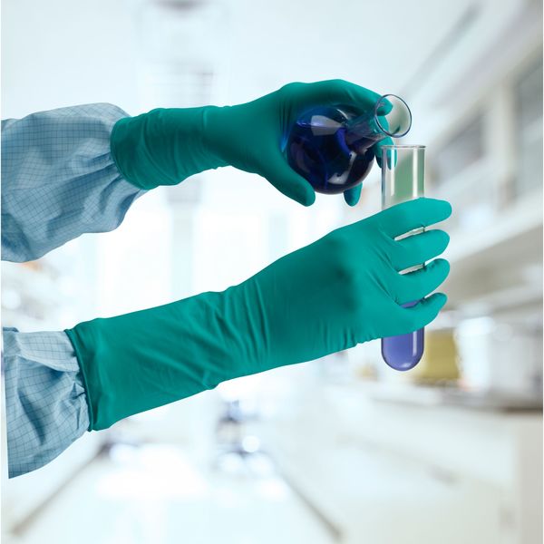 Sterile Cleanroom Gloves, Nitrile, M, PK200