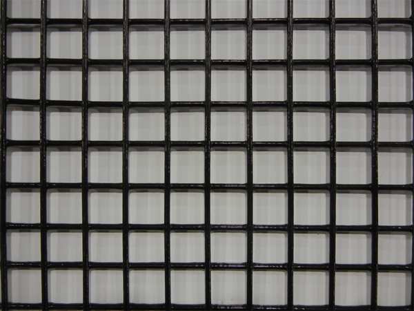 Wire Mesh, 4 ft W, 96 in L, 0.105 in Wire Dia, Black