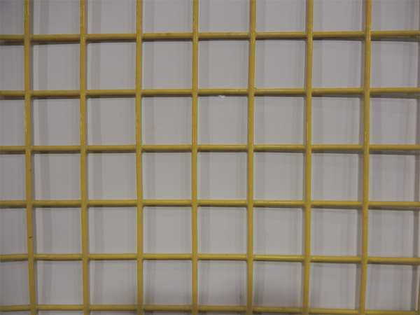 Wire Mesh, 4 ft W, 96 in L, 0.105 in Wire Dia, Yellow