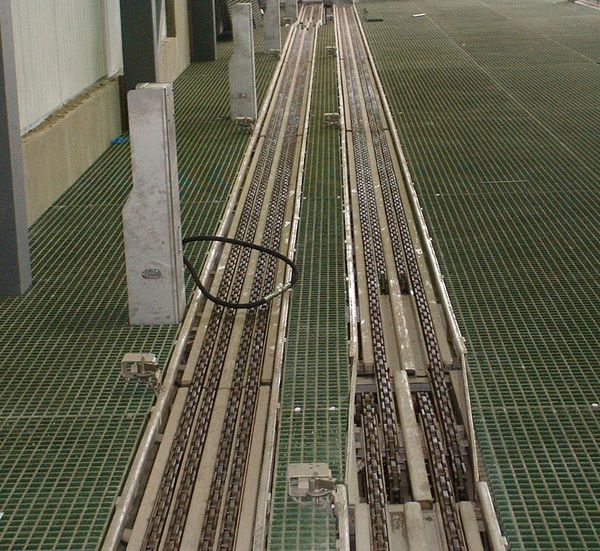 Molded Grating, 144 in Span, Grit-Top Surface, Corvex Resin, Green