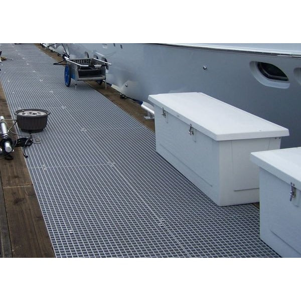 Molded Grating, 96 in Span, Grit-Top Surface, FGI-AM(R), Antimicrobial Premium Polyester Resin