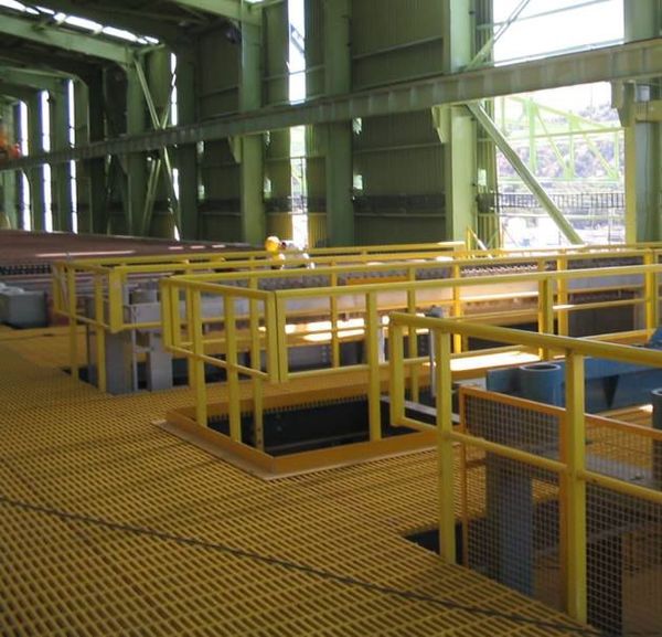 Industrial Pultruded Grating, 72 in Span, Grit-Top Surface, ISOFR Resin, Yellow